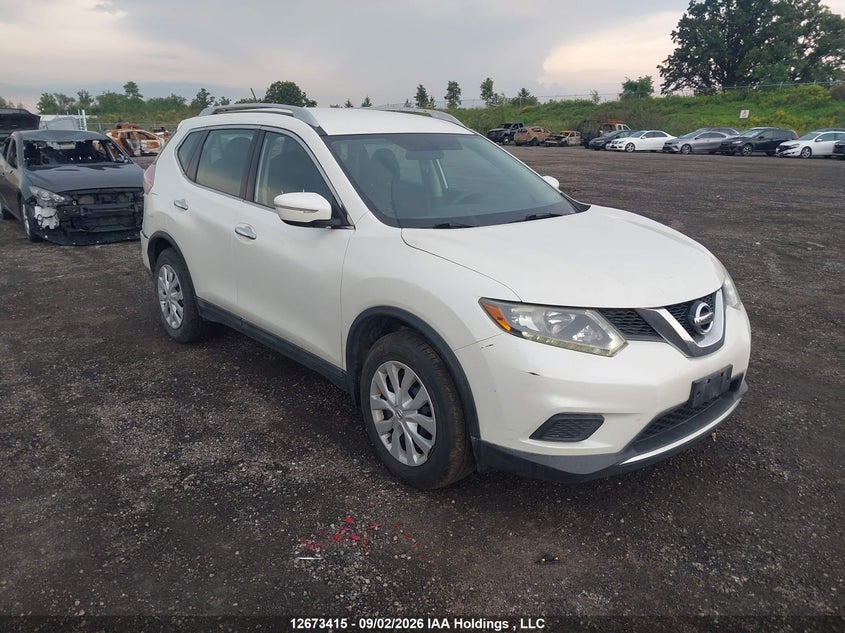 2015 Nissan Rogue S/Sv, Rear, IAAI, VIN 5N1AT2MT6FC772811