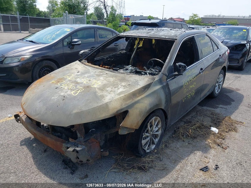 2017 Toyota Camry, Повністю згоріле, IAAI, VIN 4T1BF1FKXHU343078 — фото 2