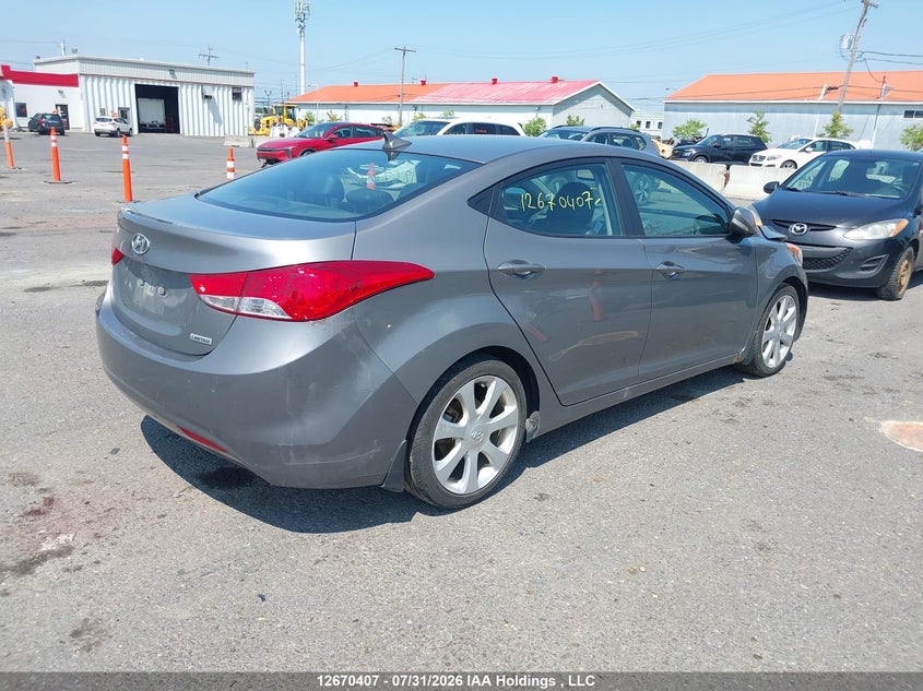 Vin: 5npdh4ae6dh357557, lot: 3077134, hyundai elantra limited w/navi 20134