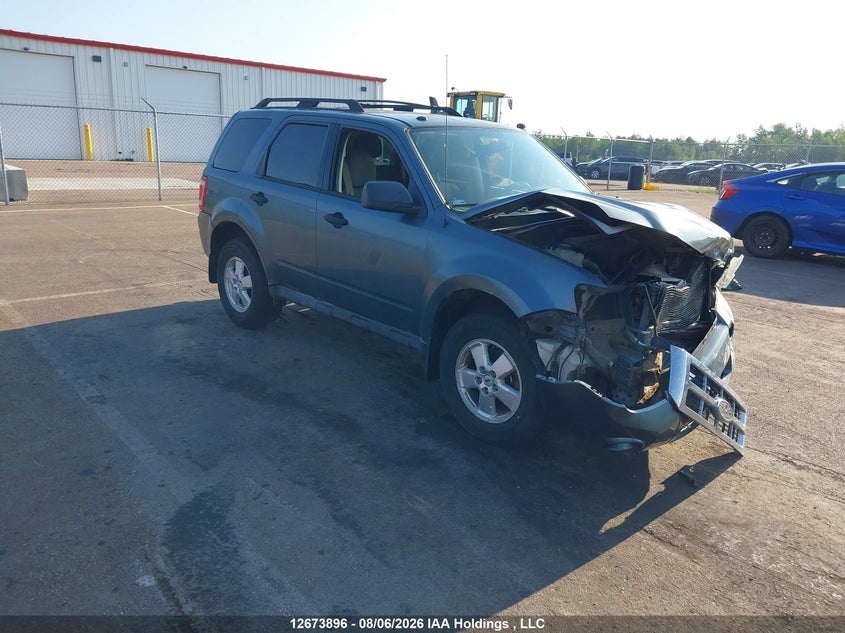 Vin: 1fmcu0dg4aka68053, lot: 3077375, ford escape xlt 2010 img_1