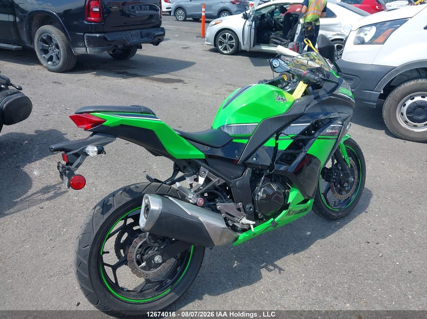 2013 KAWASAKI NINJA SPORT_BIKE 2