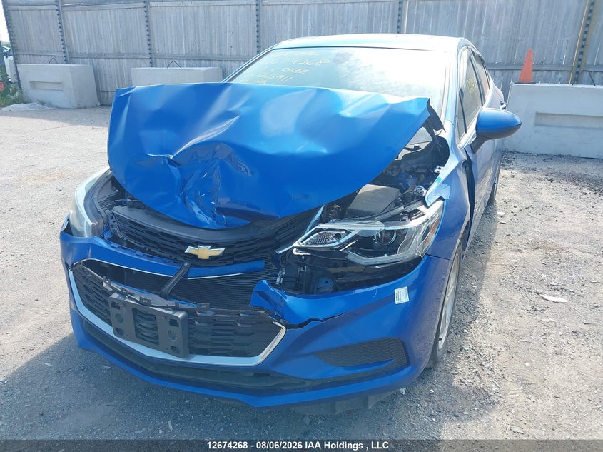2017 Chevrolet Cruze Lt Auto, Front, IAAI, VIN 3G1BE5SM8HS565911 — photo 2