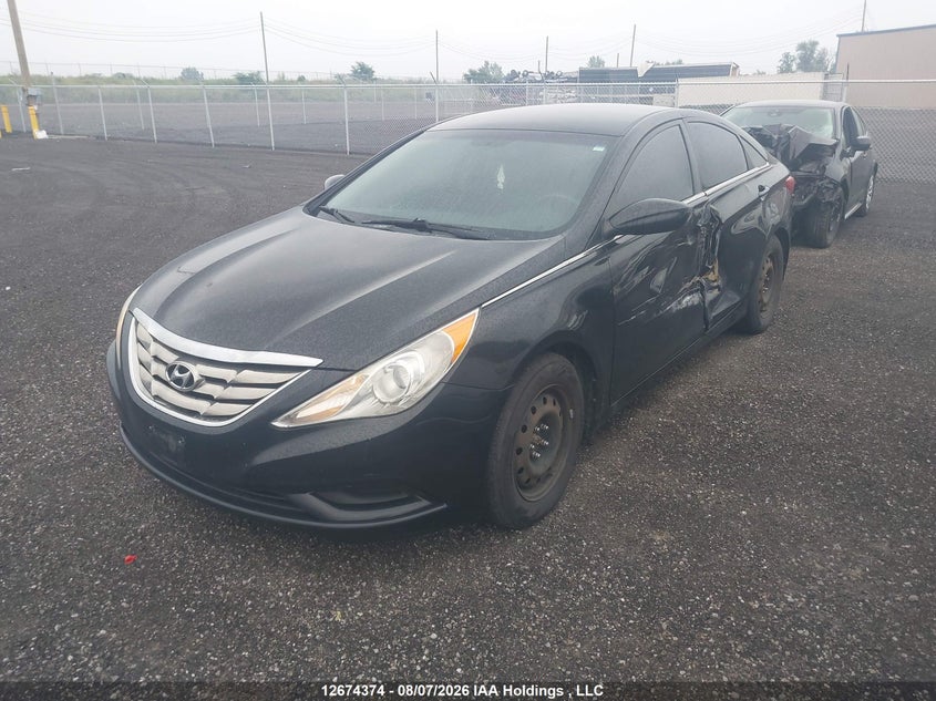 2013 Hyundai Sonata, Left Side, IAAI, VIN 5NPEB4ACXDH700598 — photo 2