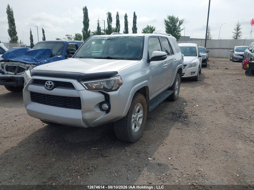 2017 Toyota 4Runner, Front, IAAI, VIN JTEBU5JR3H5460741 — photo 2