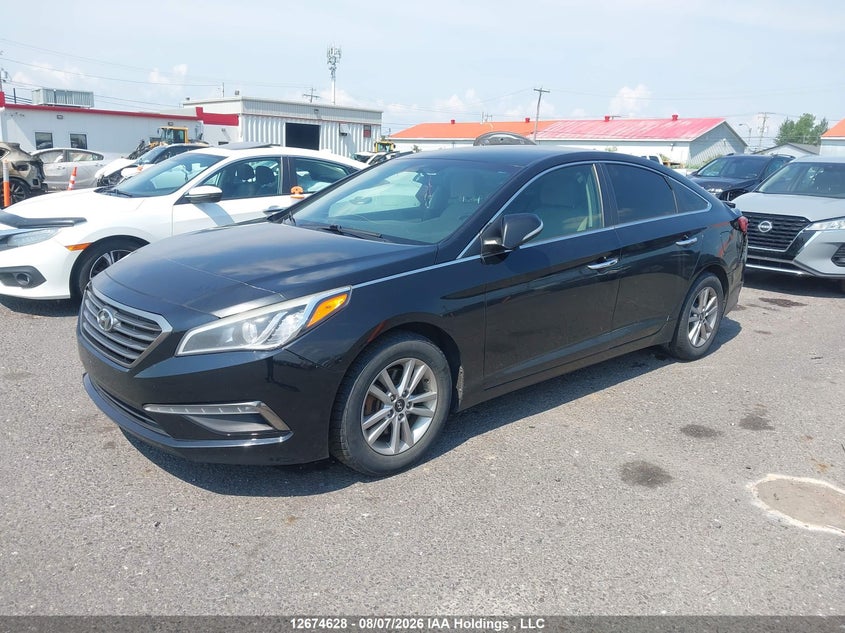 2015 Hyundai Sonata, Удар ззаду, IAAI, VIN 5NPE24AF9FH027560 — фото 2