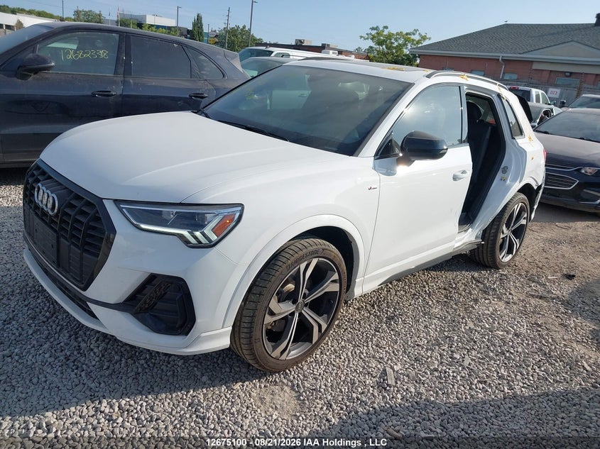 2024 Audi Q3, Left Side, IAAI, VIN WA1EECF34R1040576 — photo 2