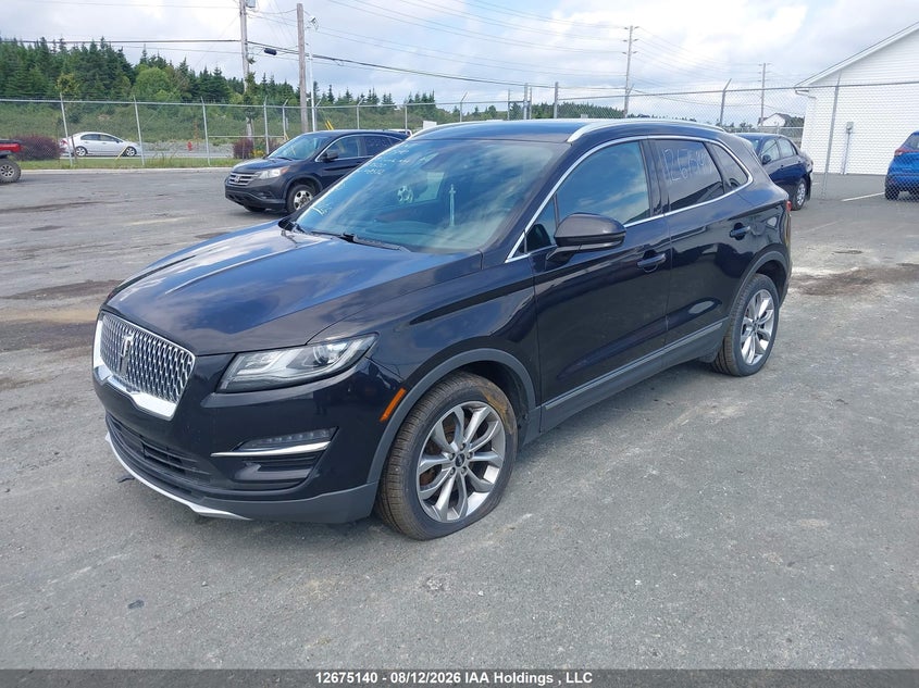 2019 Lincoln MKC, Удар спереди, IAAI, VIN 5LMCJ2D9XKUL15620 — фото 2