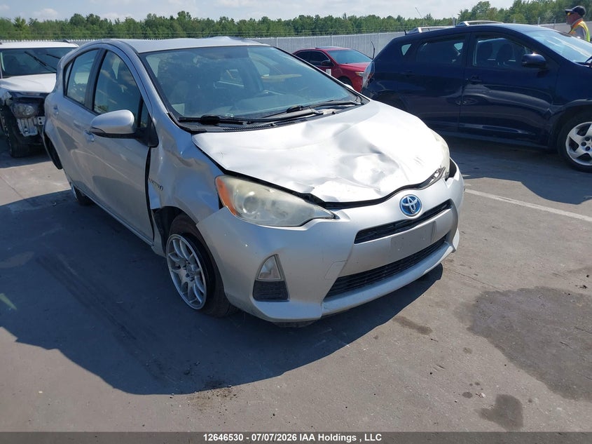 Vin: jtdkdtb34e1557906, lot: 3078932, toyota prius c 2014 img_1