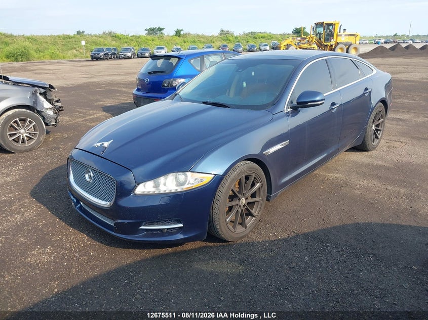 2011 Jaguar XJ, Затопление, IAAI, VIN SAJXA1CB5BLV07929 — фото 2