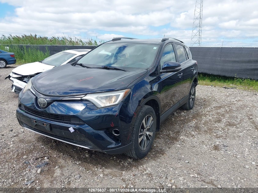 2018 Toyota RAV 4, Удар сзади, IAAI, VIN 2T3WFREV4JW417989 — фото 2