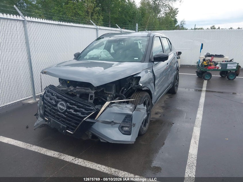 2024 Nissan Kicks, Front, IAAI, VIN 3N1CP5DV9RL555172 — photo 2