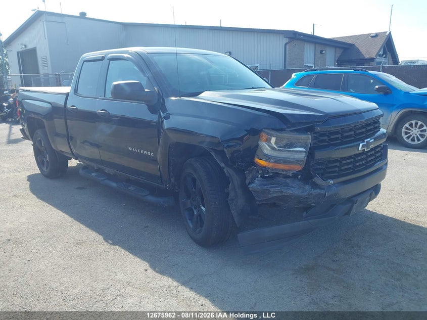 2017 Chevrolet Silverado C1500/C1500 Ls, Удар спереди, IAAI, VIN 1GCRCNEC6HZ233063