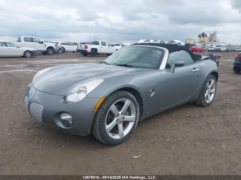 2006 Pontiac Solstice, Rear, IAAI, VIN 1G2MB35B96Y115783 — photo 2