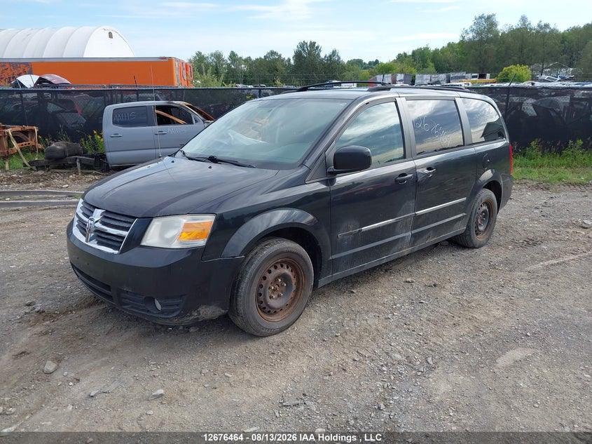 2010 Dodge Caravan, Right Side, IAAI, VIN 2D4RN4DE0AR448030 — photo 2