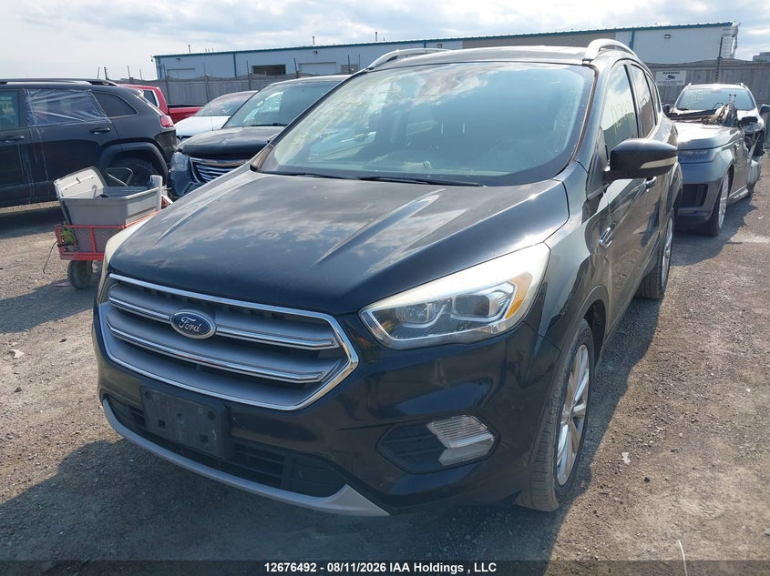 Vin: 1fmcu9j98hud88226, lot: 3080235, ford escape titanium 20172
