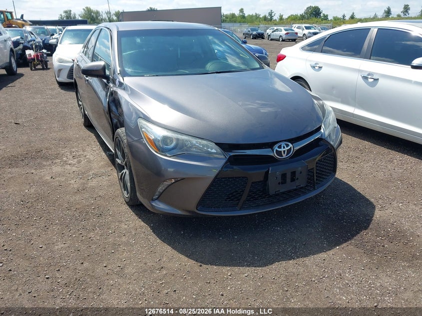 2015 Toyota Camry Le/Xle/Se/Xse, Правий бік, IAAI, VIN 4T1BF1FK7FU090699