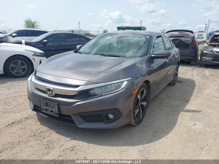 Vin: 2hgfc1f98jh103565, lot: 3080712, honda civic touring 20182