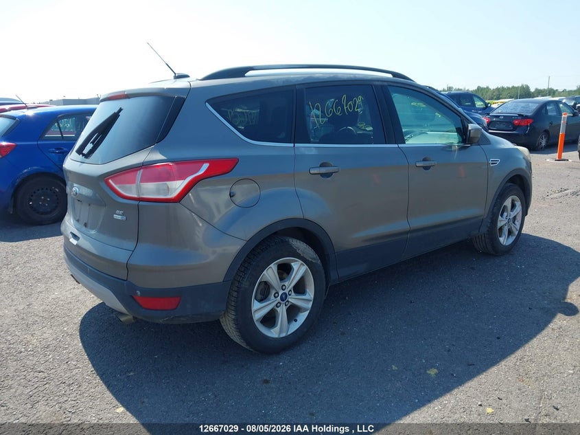 Vin: 1fmcu9g9xeuc25452, lot: 3081176, ford escape se 20144
