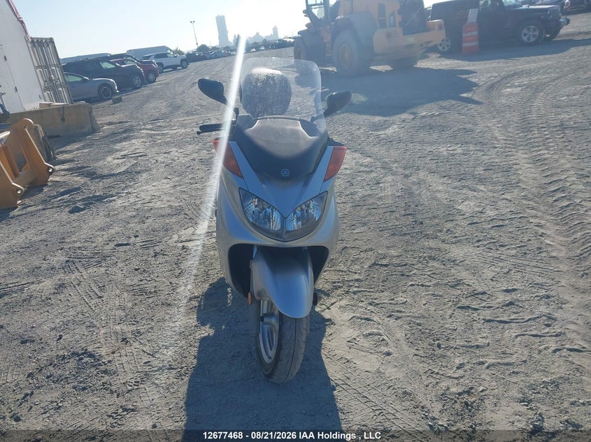 2015 YAMAHA YP400 BIKE 1