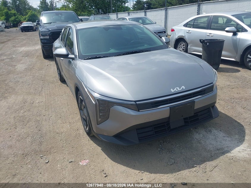 Vin: 3kpfu4dexse239495, lot: 3081813, kia k4 ex/ex+ 2025 img_1