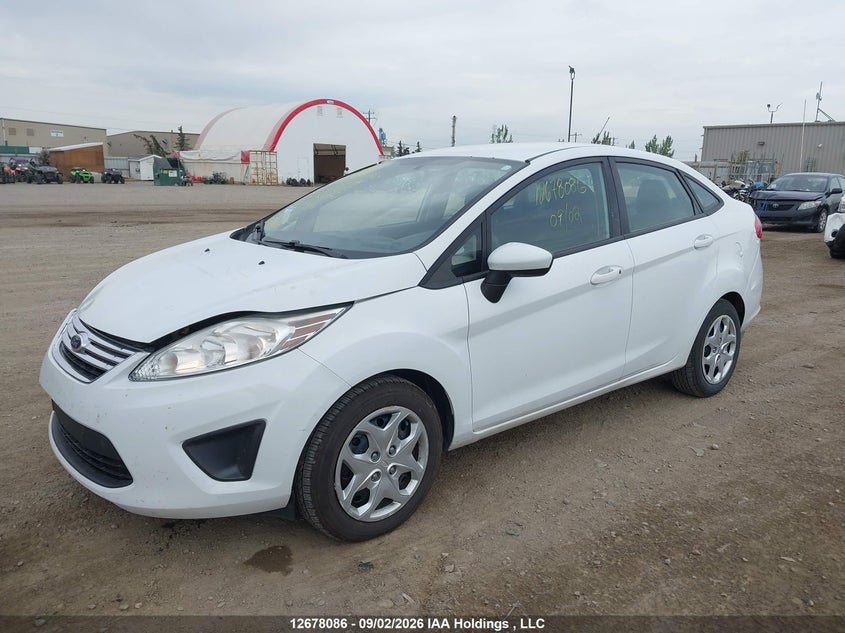 2013 Ford Fiesta, Удар спереду, IAAI, VIN 3FADP4BJ3DM160103 — фото 2