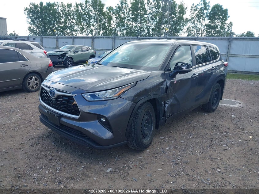 2023 Toyota Highlander, Left Side, IAAI, VIN 5TDBBRCH6PS115315 — photo 2