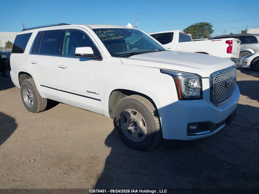 2017 GMC Yukon Denali Denali, Повреждение салона, IAAI, VIN 1GKS2CKJ1HR372517