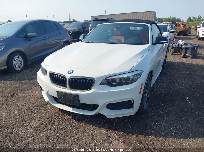 2020 BMW 2er, Water, IAAI, VIN WBA2N3C09L7E25767 — photo 2