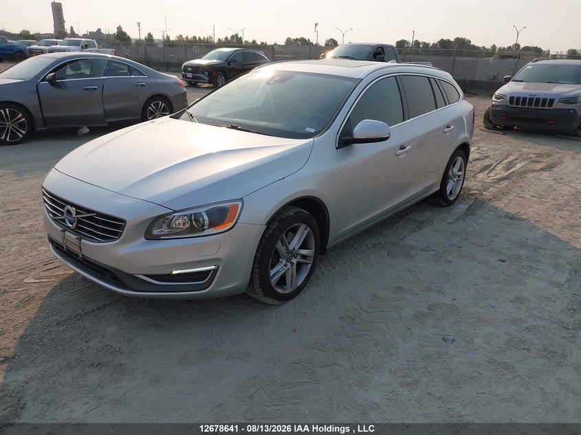 2015 Volvo V60, Удар ззаду, IAAI, VIN YV1612SC0F1185979 — фото 2