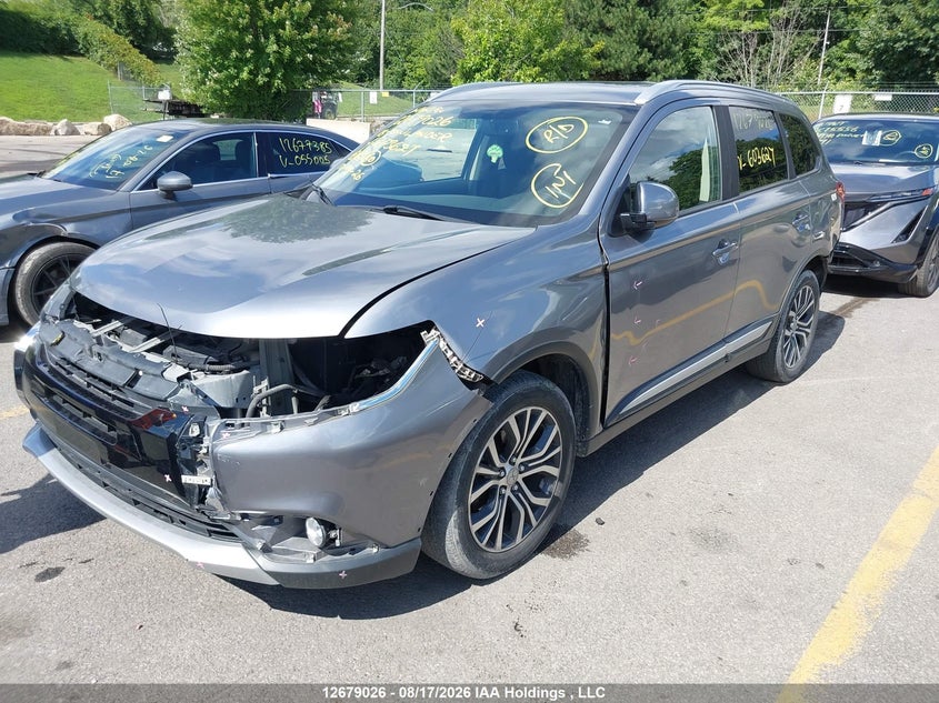 2018 Mitsubishi Outlander, Front, IAAI, VIN JA4AZ2A33JZ603627 — photo 2