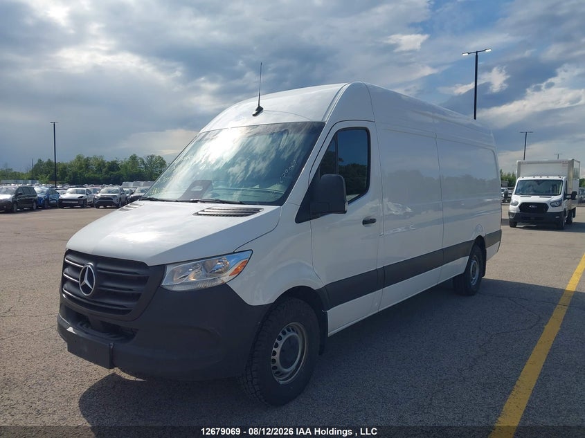 2025 Mercedes-Benz Sprinter 2500 High Roof 4-Cyl Diesel, Левый перёд, IAAI, VIN W1Y4KCHY0SP788677 — фото 2