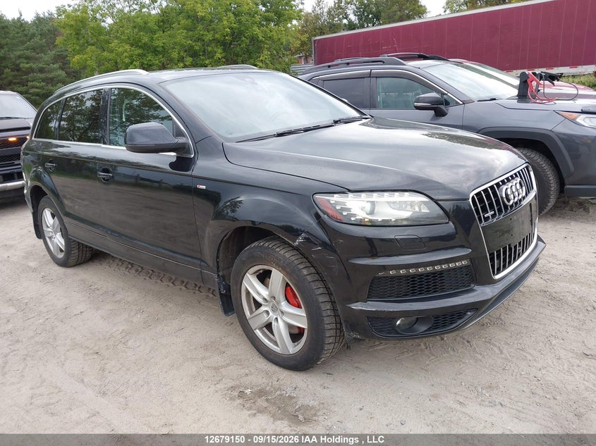 2015 Audi Q7 3.0T Vorsprung Edition, Удар спереди, IAAI, VIN WA1WGCFE4FD022315