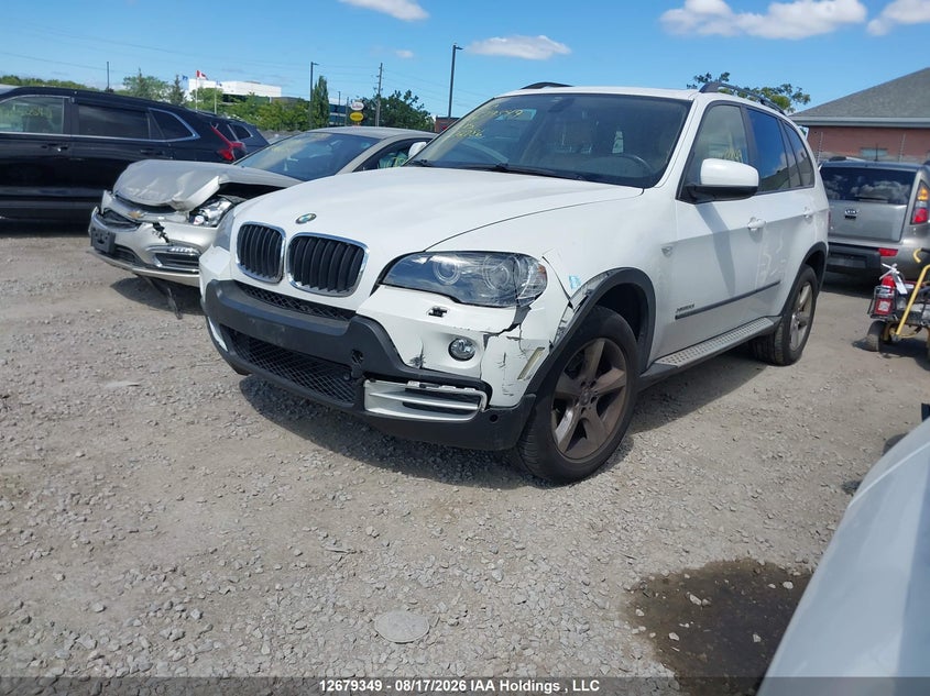 2009 BMW X5, Front, IAAI, VIN 5UXFE43519L272786 — photo 2