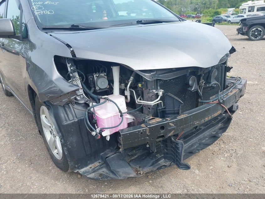 2018 TOYOTA SIENNA VAN 3.5L V-6 DI, DOHC, VVT, 296HP