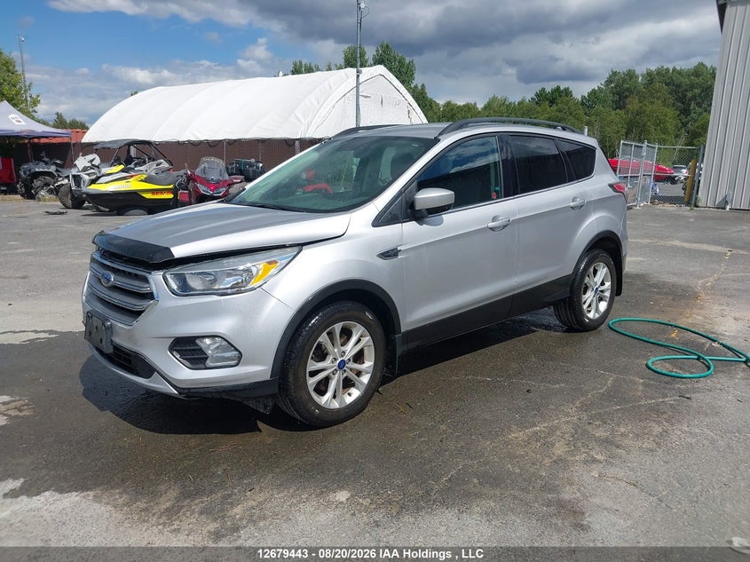 2017 Ford Escape, Удар спереду, IAAI, VIN 1FMCU9G95HUB33220 — фото 2