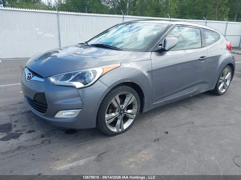 2013 Hyundai Veloster, Правый бок, IAAI, VIN KMHTC6AD8DU158329 — фото 2