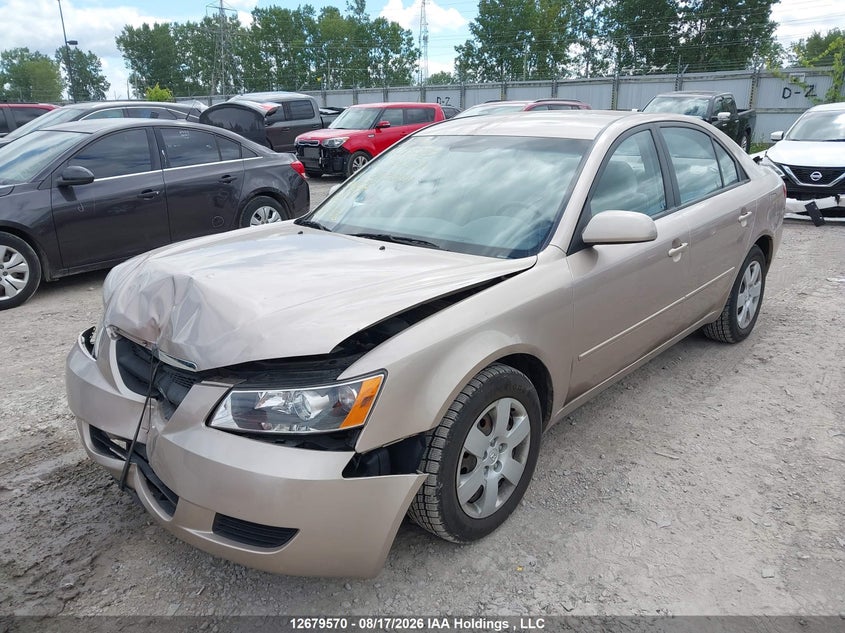 2006 Hyundai Sonata, Front, IAAI, VIN KMHET46CX6A083084 — photo 2
