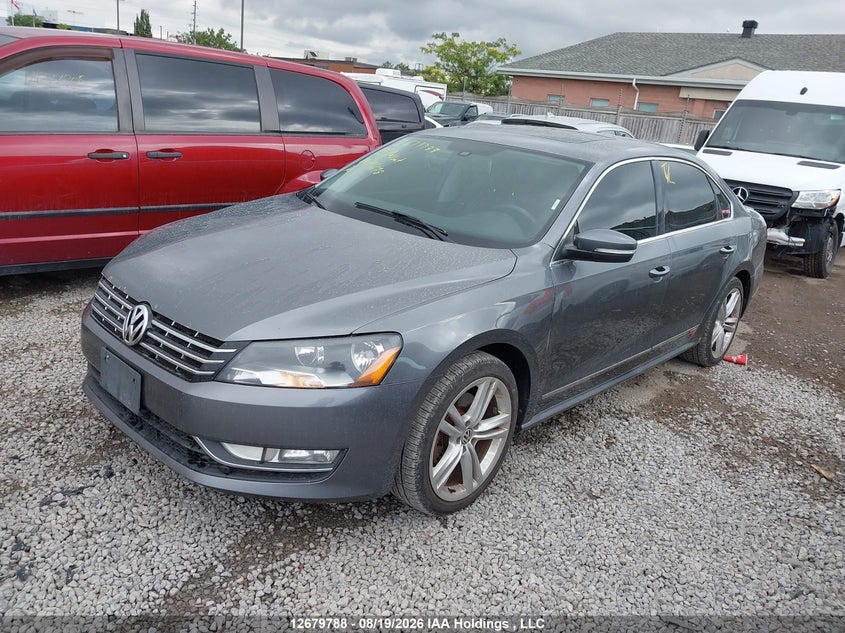 2013 Volkswagen Passat, Правий зад, IAAI, VIN 1VWBN7A33DC146678 — фото 2