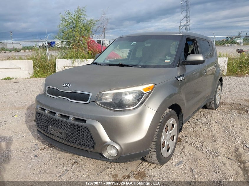 2015 Kia Soul, Vandalized, IAAI, VIN KNDJN2A20F7191727 — photo 2
