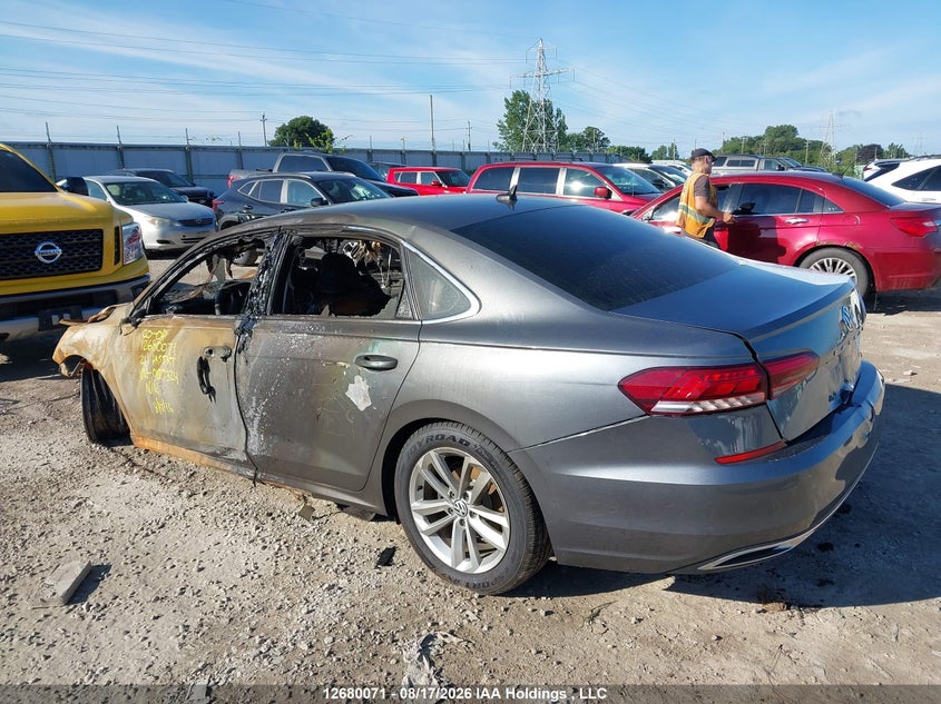Vin: 1vwba7a33mc007324, lot: 3084077, volkswagen passat highline 20213
