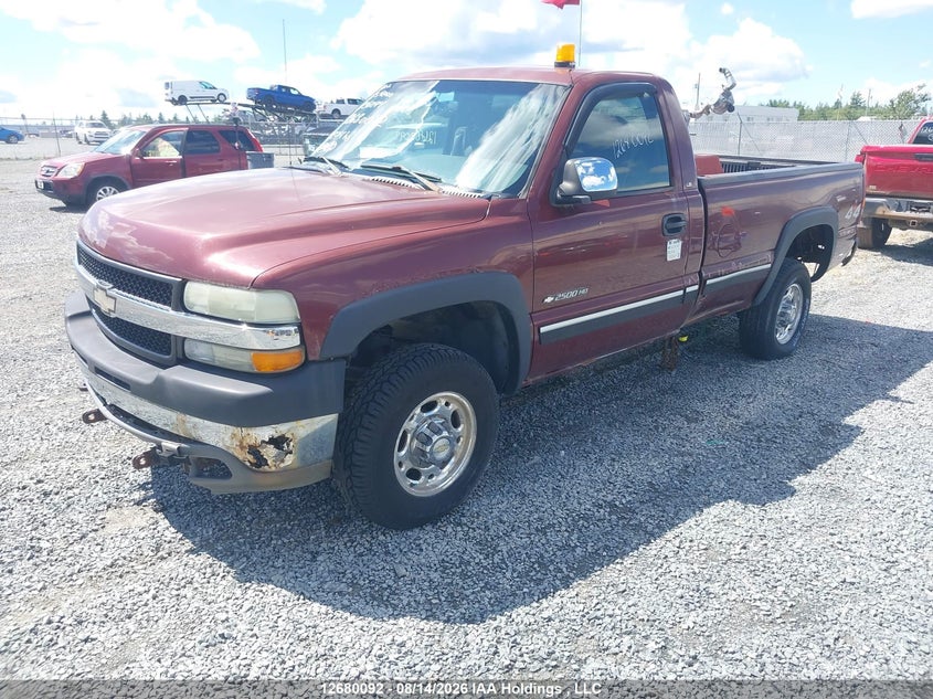 2002 Chevrolet Silverado, Front, IAAI, VIN 1GCHK24U72E236074 — photo 2