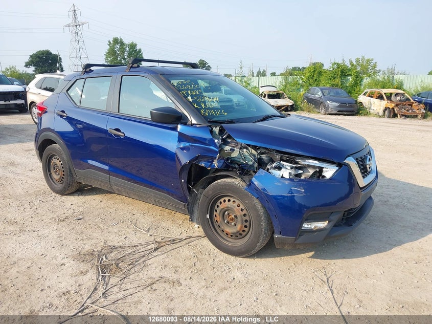 2019 Nissan Kicks S/Sr/Sv, Удар спереди, IAAI, VIN 3N1CP5CU8KL569644