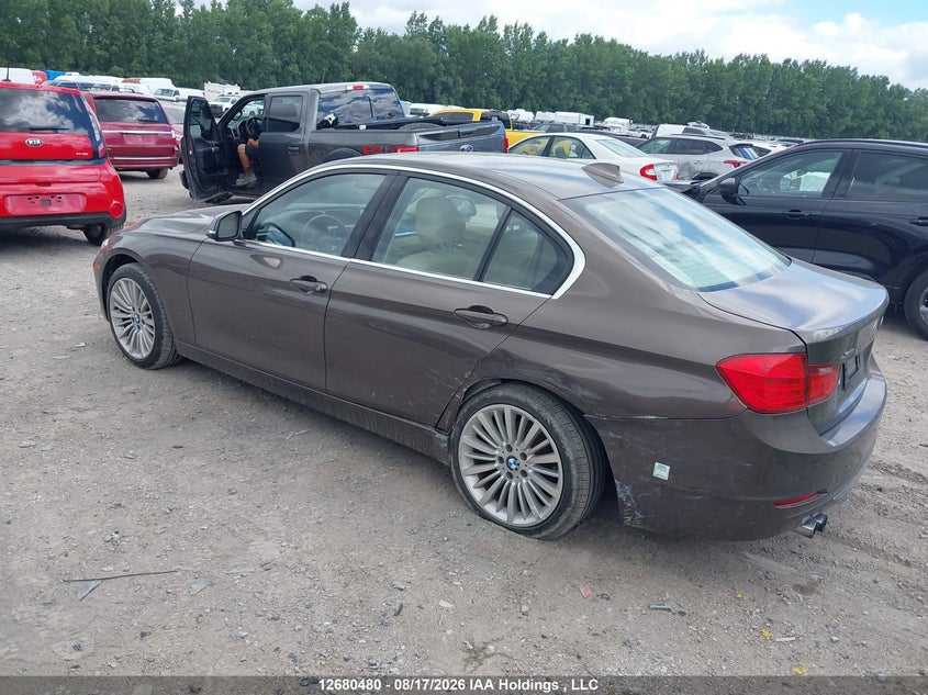 Vin: wba3b3c59dj810465, lot: 3084491, bmw 328i xdrive/xdrive classic line 20133