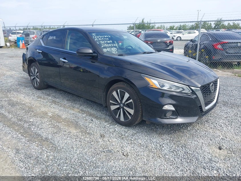 2019 Nissan Altima 2.5 Sv, Rear, IAAI, VIN 1N4BL4DW1KN327508