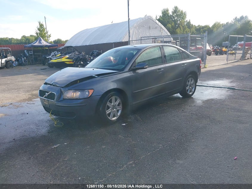 2006 Volvo S40, Front, IAAI, VIN YV1MS382162175822 — photo 2