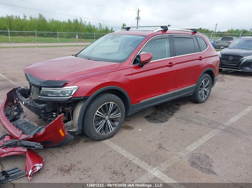 2018 Volkswagen Tiguan Sel Premium, Front, IAAI, VIN 3VV4B7AX5JM021541 — photo 2