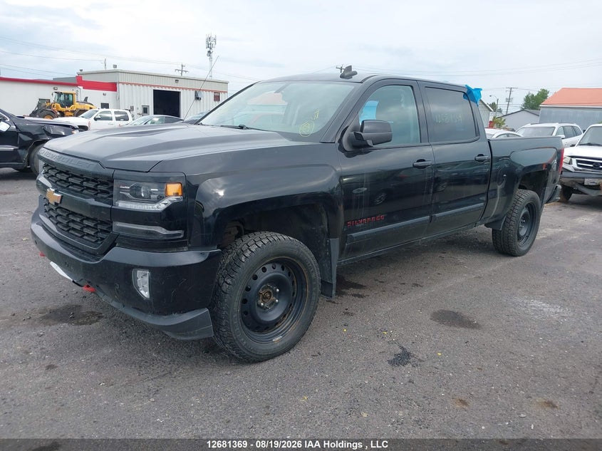 2018 Chevrolet Silverado, Right Side, IAAI, VIN 3GCUKSEJ6JG367992 — photo 2