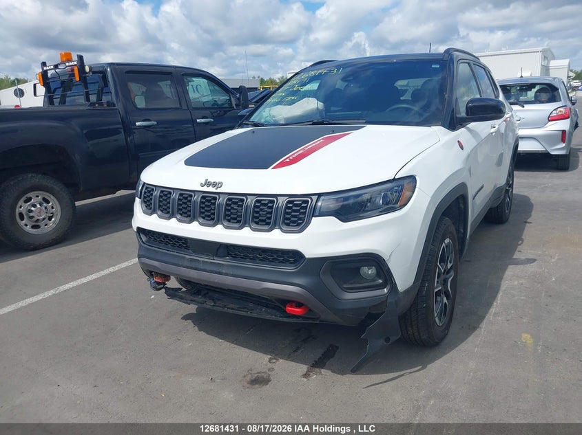 2024 Jeep Compass, Repossession, IAAI, VIN 3C4NJDDN8RT138191 — photo 2