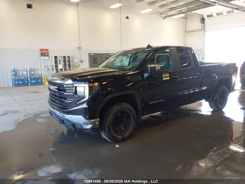 2023 GMC Sierra, Theft Recovery, IAAI, VIN 1GTRUAED6PZ325111 — photo 2