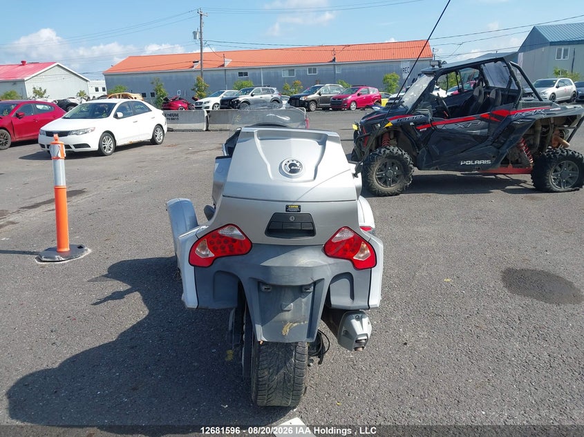 2010 CAN-AM/ BRP SPYDER MOTO 2